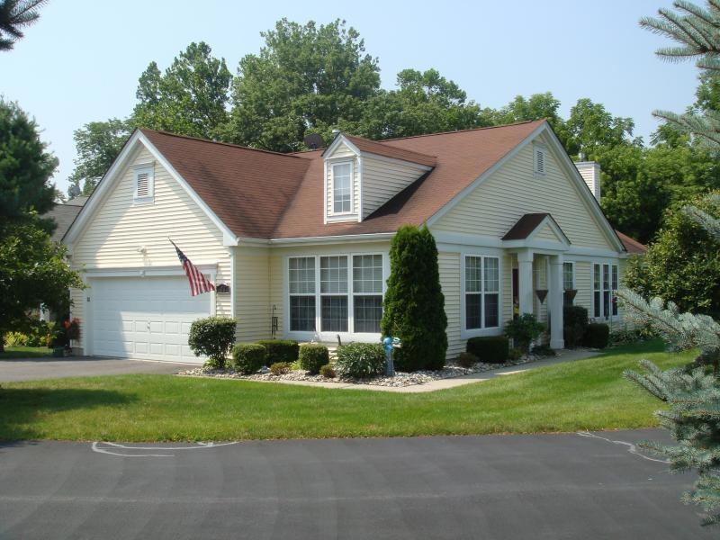 23 Coventry Cir unit 23, Belvidere, NJ 07823 - photo 1