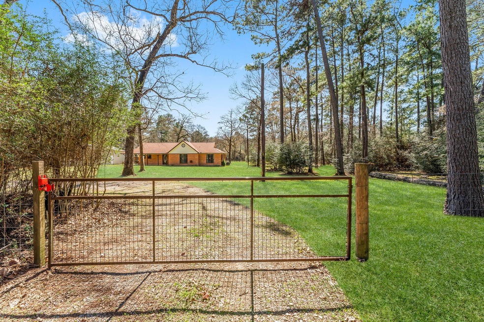 22915 Baneberry Rd, Magnolia, TX 77355 - photo 1