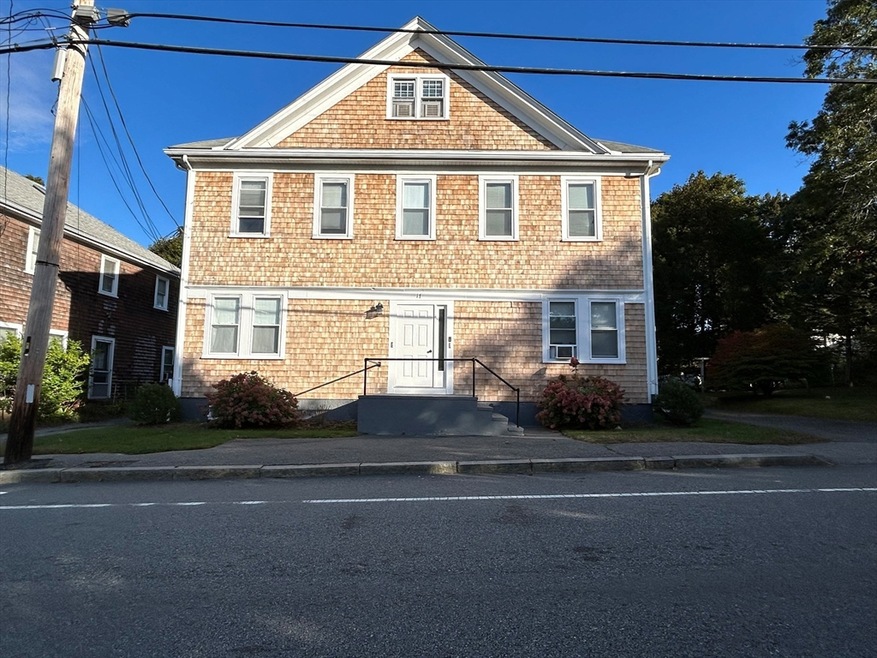 17 Adams St unit 4, Bourne, MA 02532 - photo 1