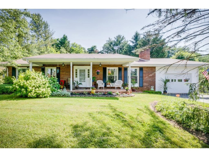 102 E 5th Ave, Watauga, TN 37694 - photo 1