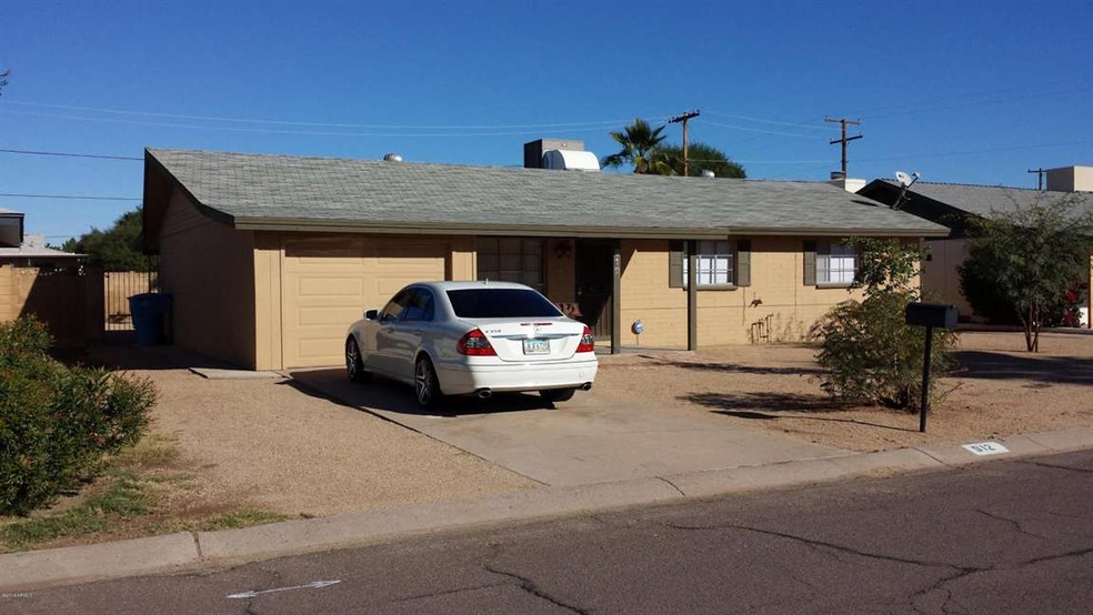912 E Seldon Ln, Phoenix, AZ 85020 - photo 1