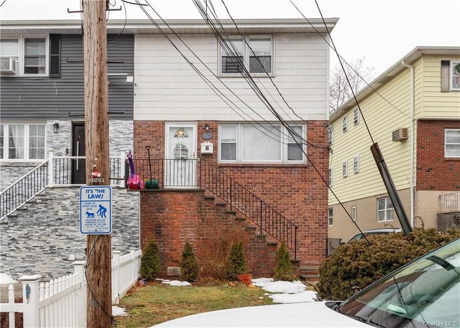 257 Hoover Rd unit 2, Yonkers, NY 10710 - photo 1