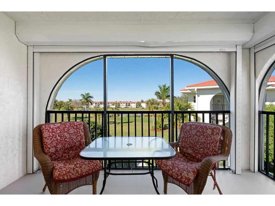 view of golf course 3rd floor