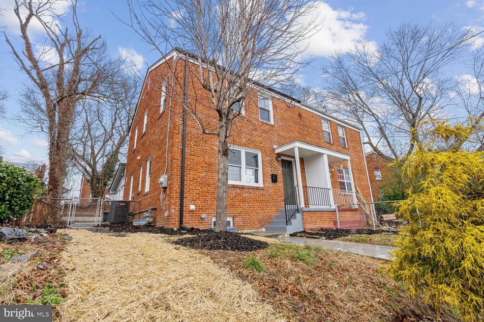 2326 Jameson St, Temple Hills, MD 20748 - photo 1