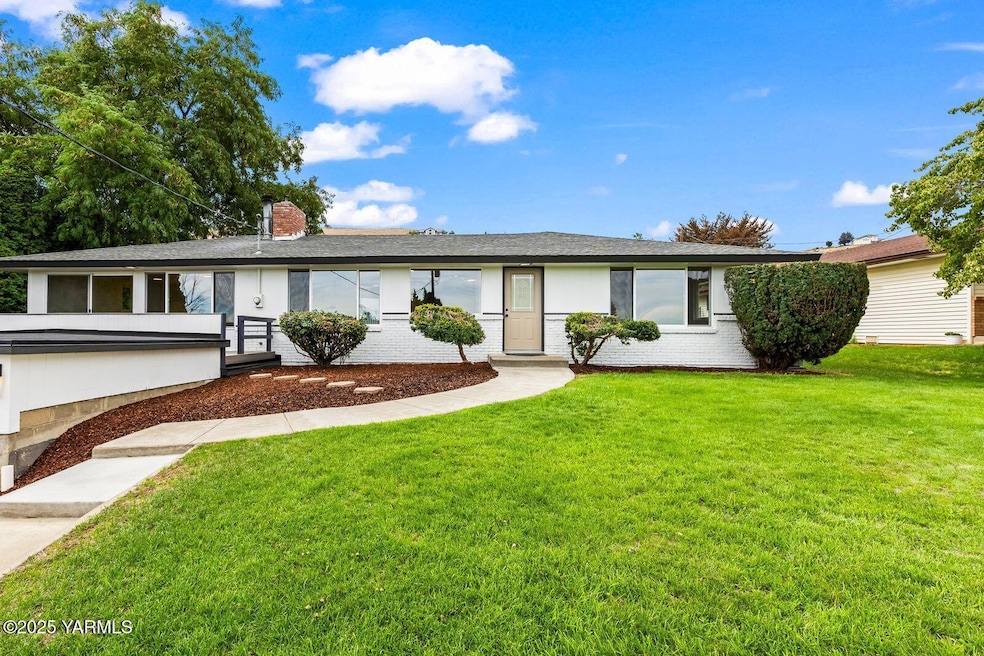 For Sale $429,900 • Co-Listing Agent