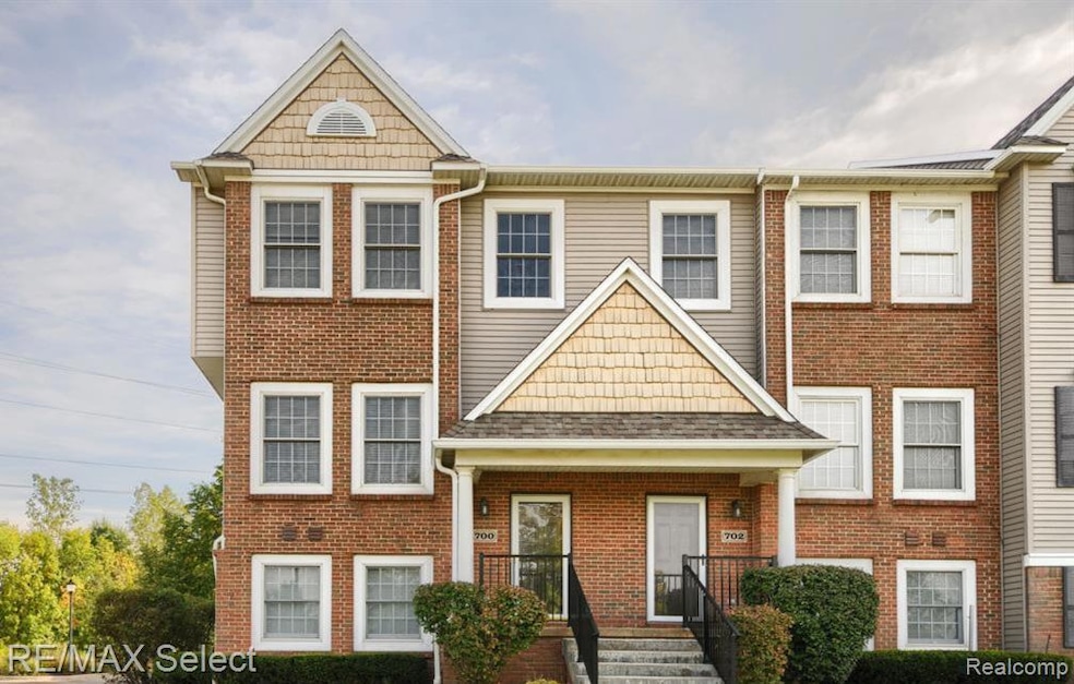 For Sale $259,900 • Co-Listing Agent