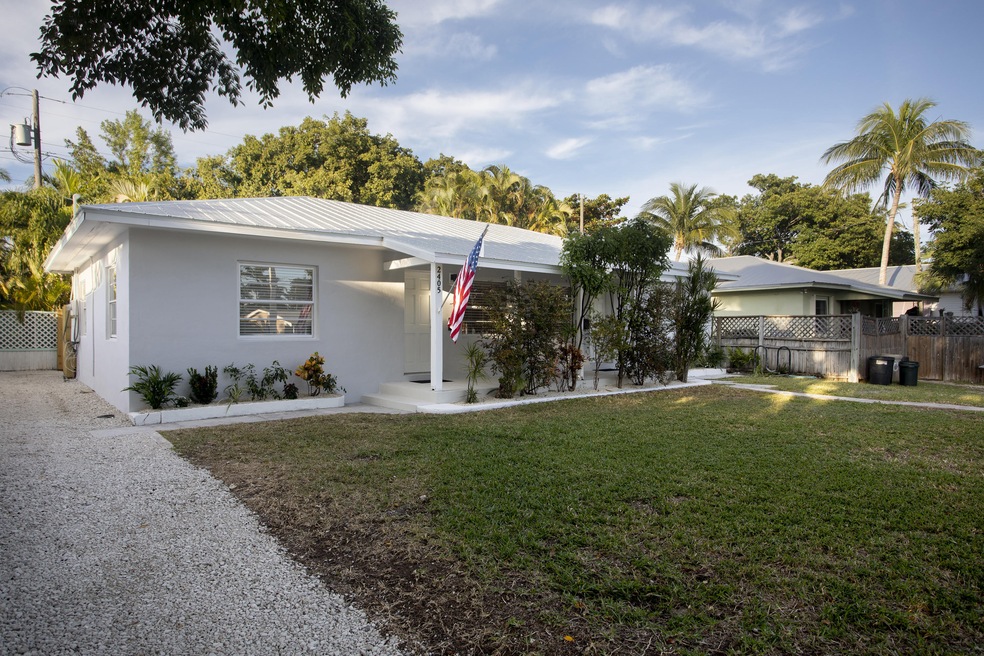 2405 Flagler Ave unit B, Key West, FL 33040 - photo 1