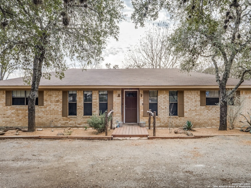11108 Baxtershire, Helotes, TX 78023 - photo 1