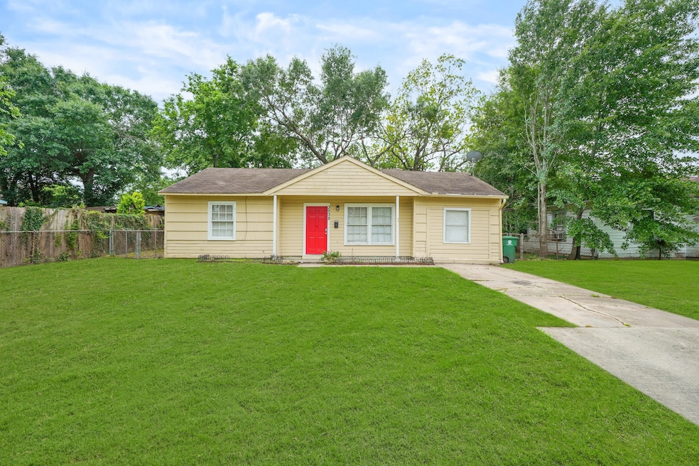 3938 Alsace St, Houston, TX 77021 - photo 1