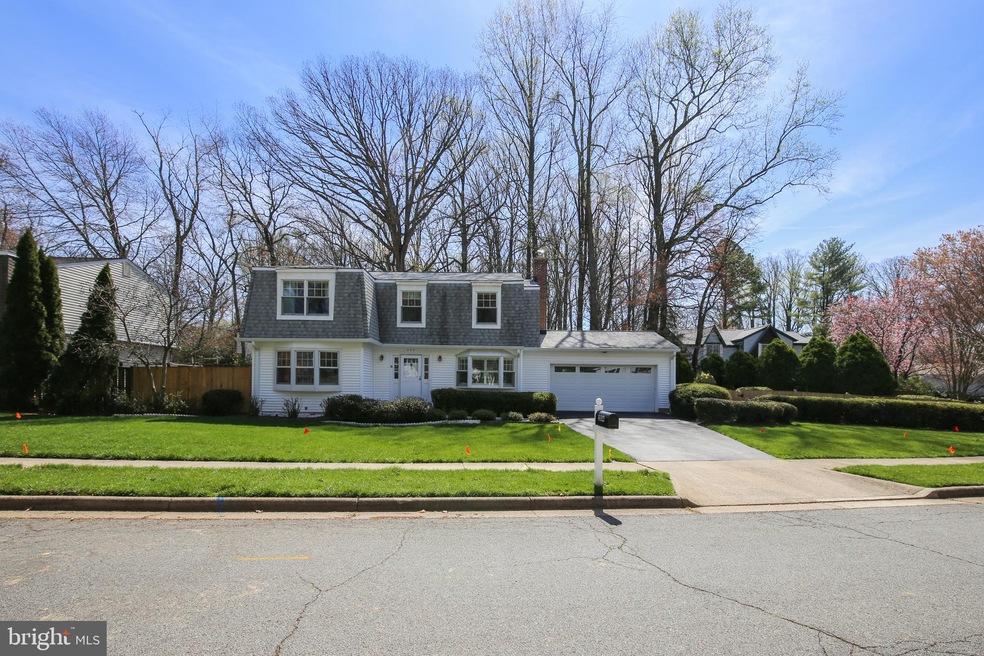 204 Owaissa Ct SE, Vienna, VA 22180 - photo 1