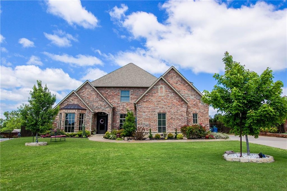 1217 River Chase Dr, Edmond, OK 73025 - photo 1