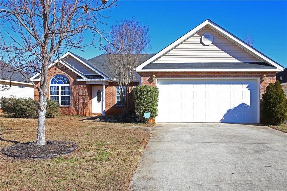 Ranch with master on one side and two bedrooms on 