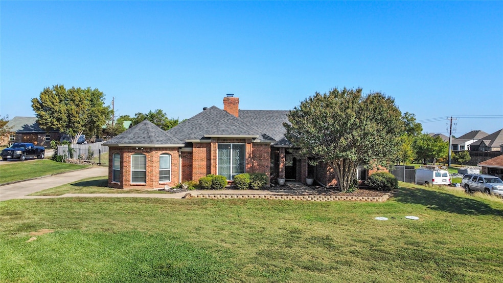 For Sale $689,998 • Co-Listing Agent