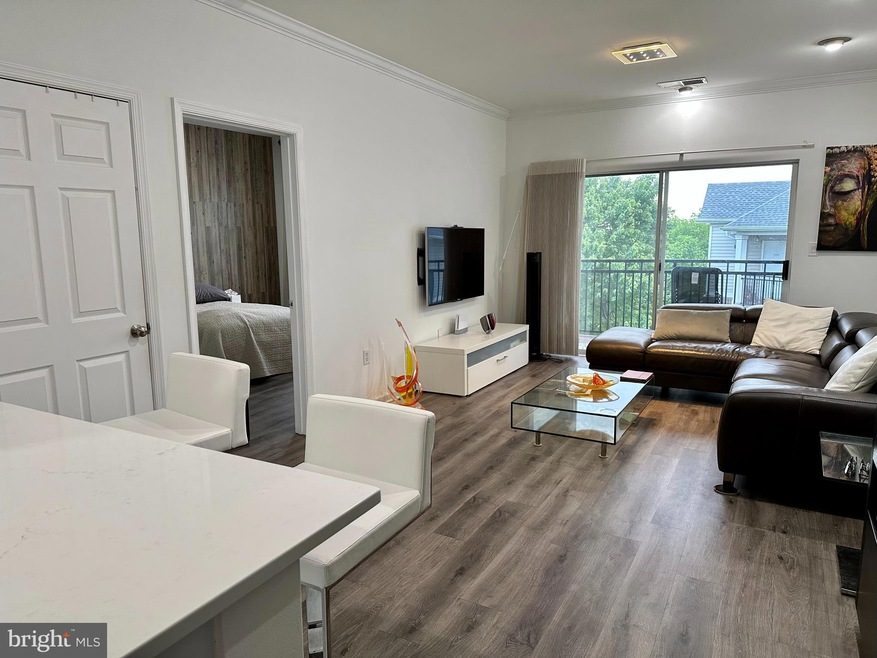 12925 Centre Park Cir unit 407, Herndon, VA 20171 - photo 1