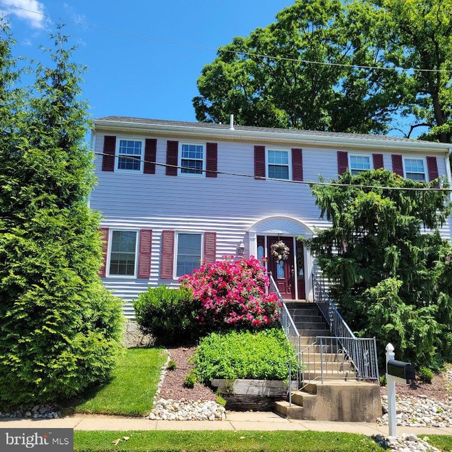 421 Mayfield Ave, Elkins Park, PA 19027 - photo 1