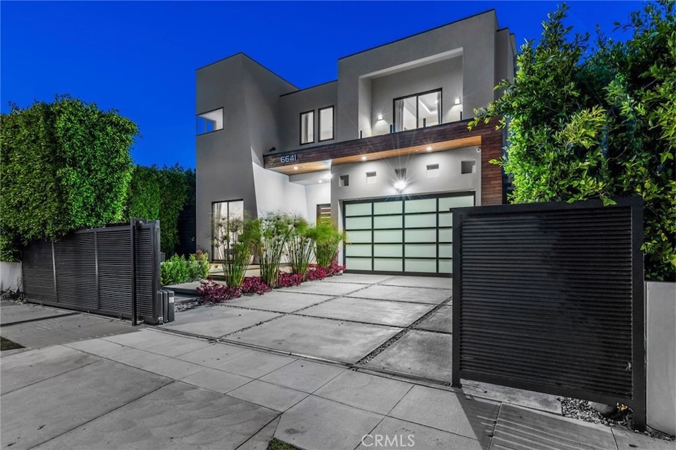 Sold $3,725,000 • Co-Listing Agent