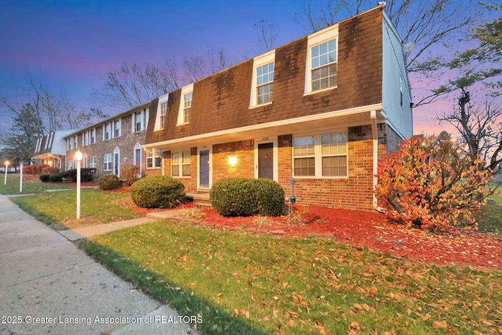 6238 Beechfield Dr unit 116, Lansing, MI 48911 - photo 1