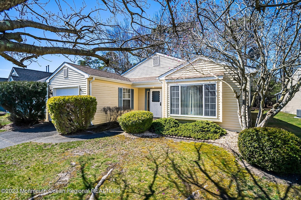 433 Lexington Dr, Little Egg Harbor Township, NJ 08087 - photo 1