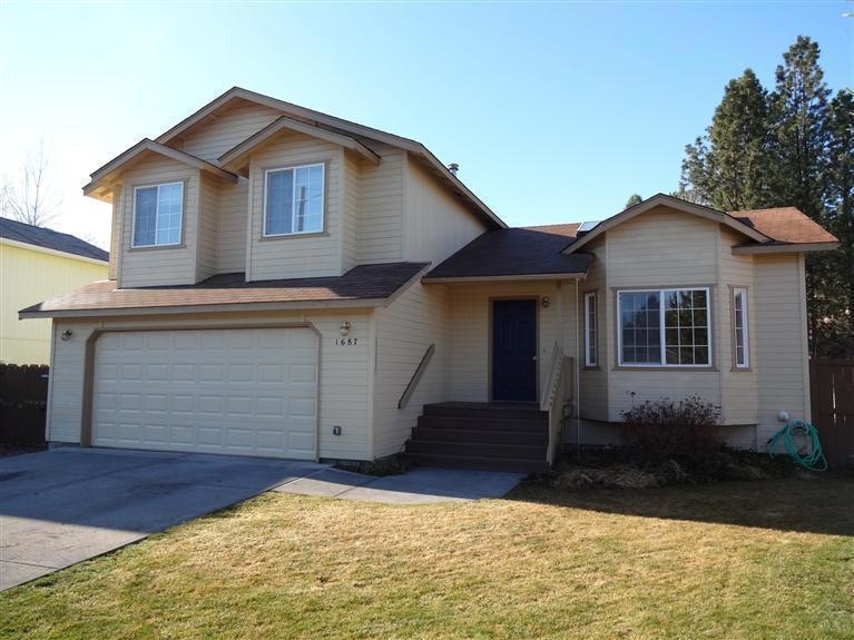 1687 NE Meerkat Ave, Bend, OR 97701 - photo 1