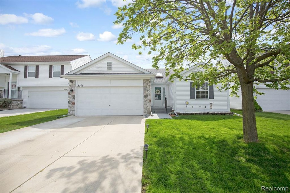 2201 West Miller Circle