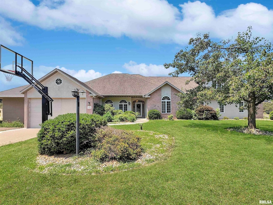 For Sale $575,000 • Co-Listing Agent