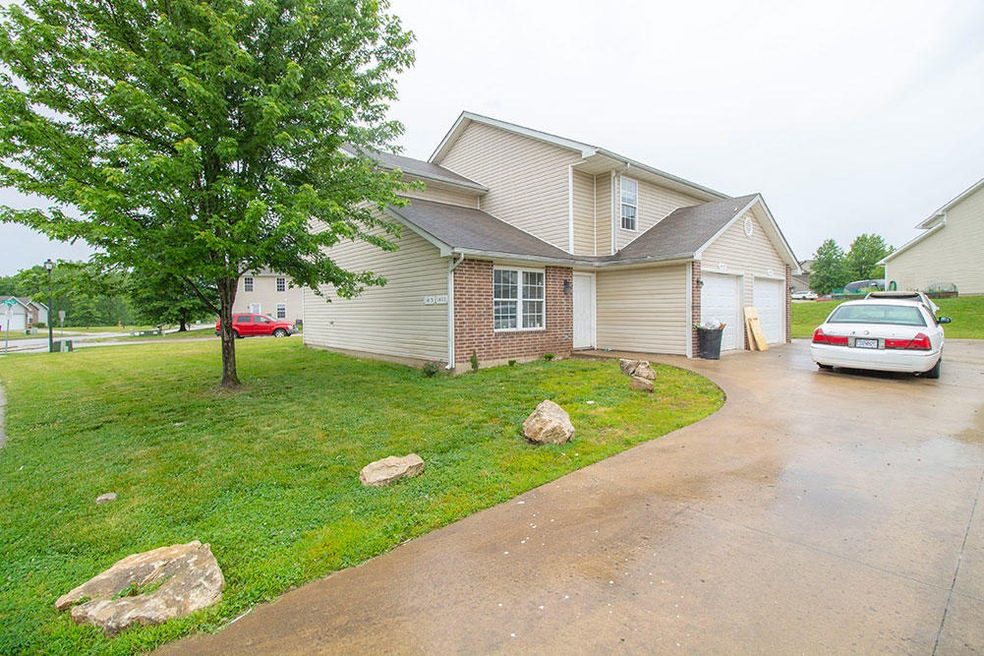 1413 Bodie Dr unit 1415, Columbia, MO 65202 - photo 1