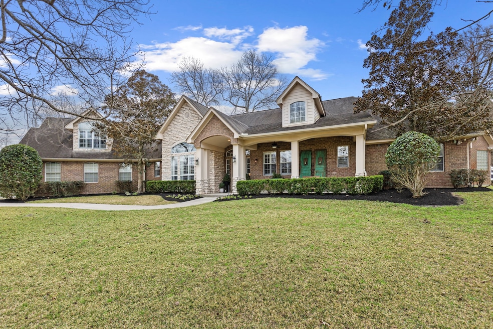 2110 E Blue Lake Dr, Magnolia, TX 77354 - photo 1