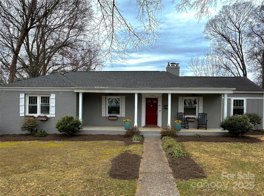1001 Leigh Ave, Charlotte, NC 28205 - photo 1
