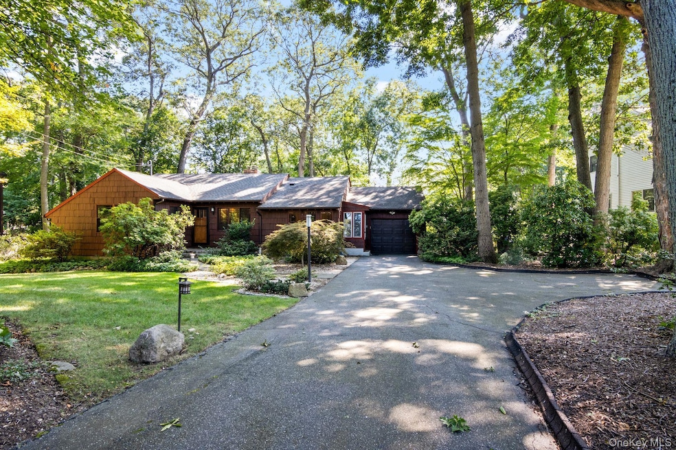 20 Huyler Rd, Setauket, NY 11733 - photo 1