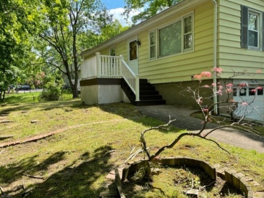 42 Park St, North Haledon, NJ 07508 - photo 1