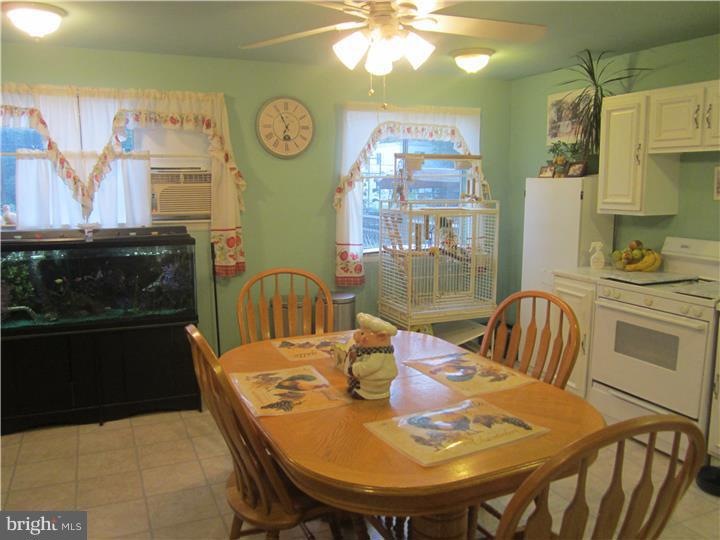 842 Andover Rd, Lansdale, PA 19446 - photo 1