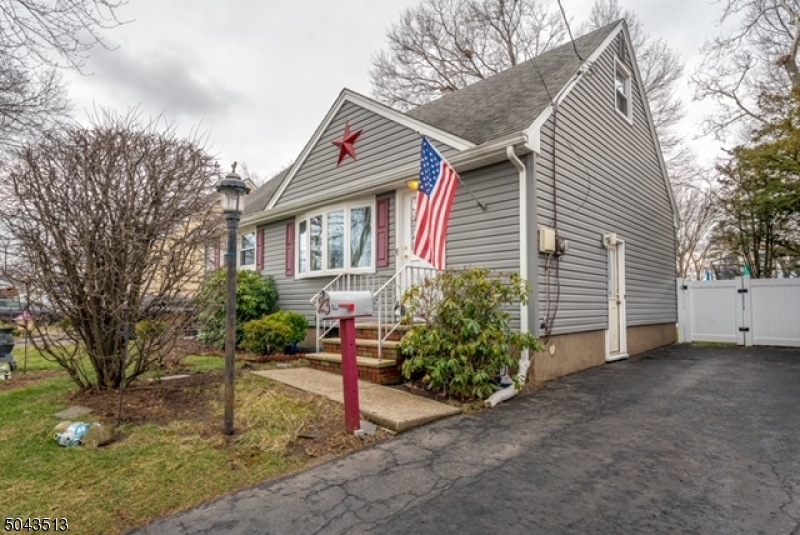 23 Dianne Ct, Clifton, NJ 07012 - photo 1