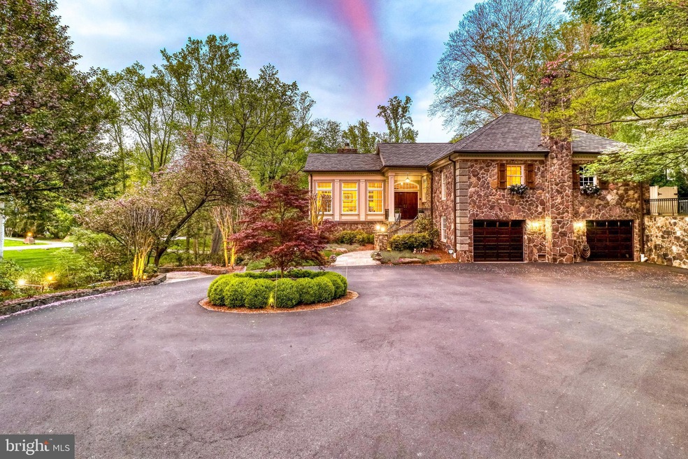 1125 Basil Rd, McLean, VA 22101 - photo 1