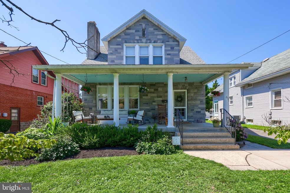 Sold $400,000 • Co-Listing Agent