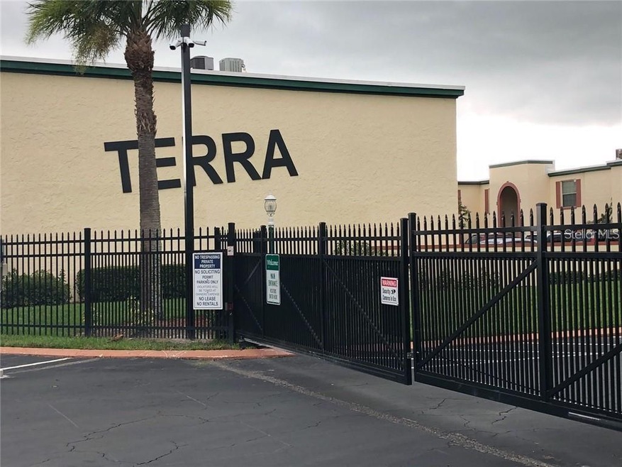 1044 Plantation Dr unit E4, Kissimmee, FL 34741 - photo 1