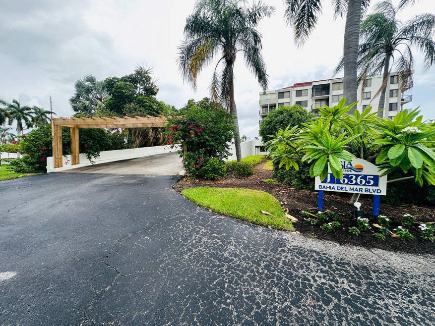 Barcik Bovee @ Isla Del Mar unit 506, Saint Petersburg, FL 33715 - photo 1