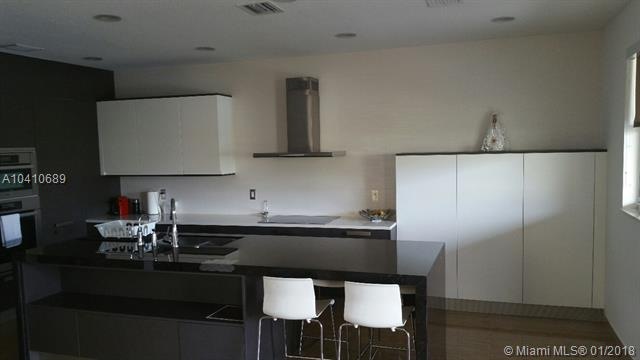 11245 NW 43rd Terrace, Doral, FL 33178 - photo 1