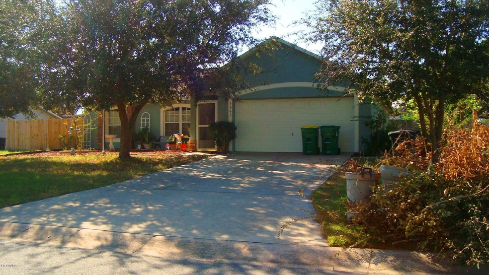 Large 2 car Garage