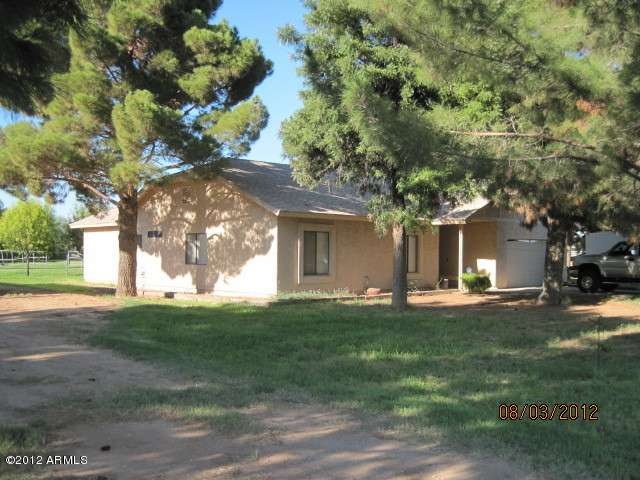 16418 W Lower Buckey Rd, Goodyear 001