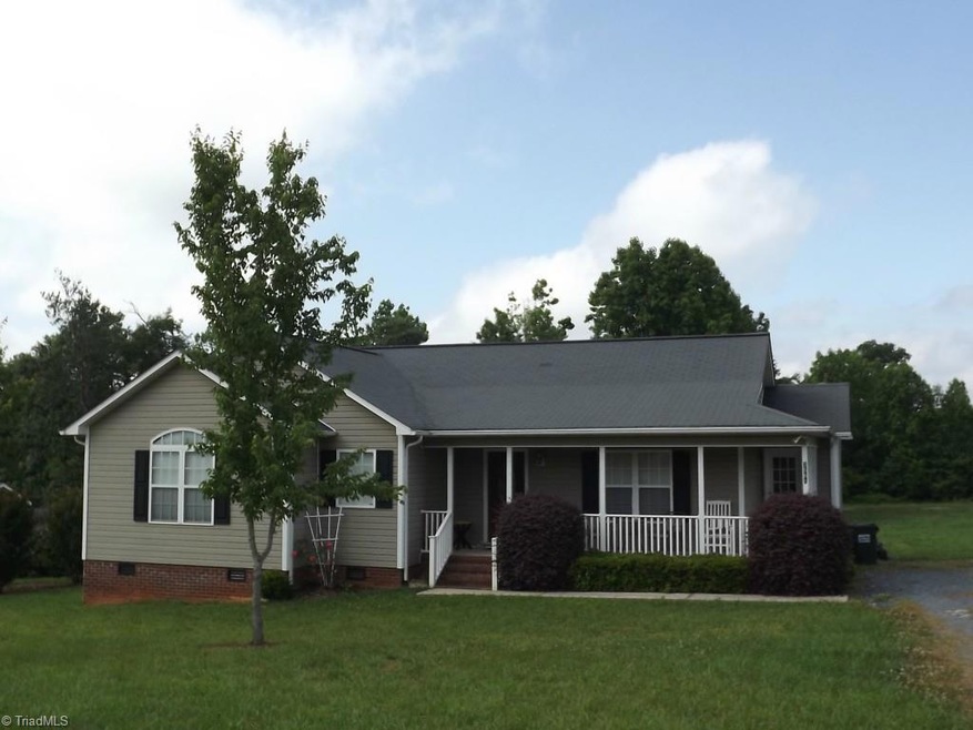3561 Marathon Dr, Asheboro, NC 27205 - photo 1