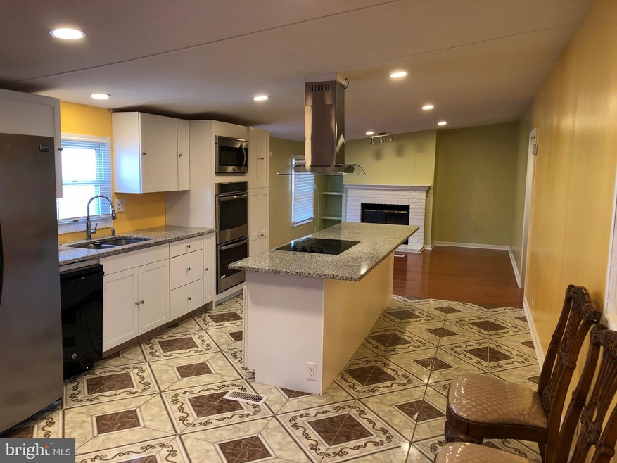 320 Arizona Ave, Monroe Township, NJ 08094 - photo 1