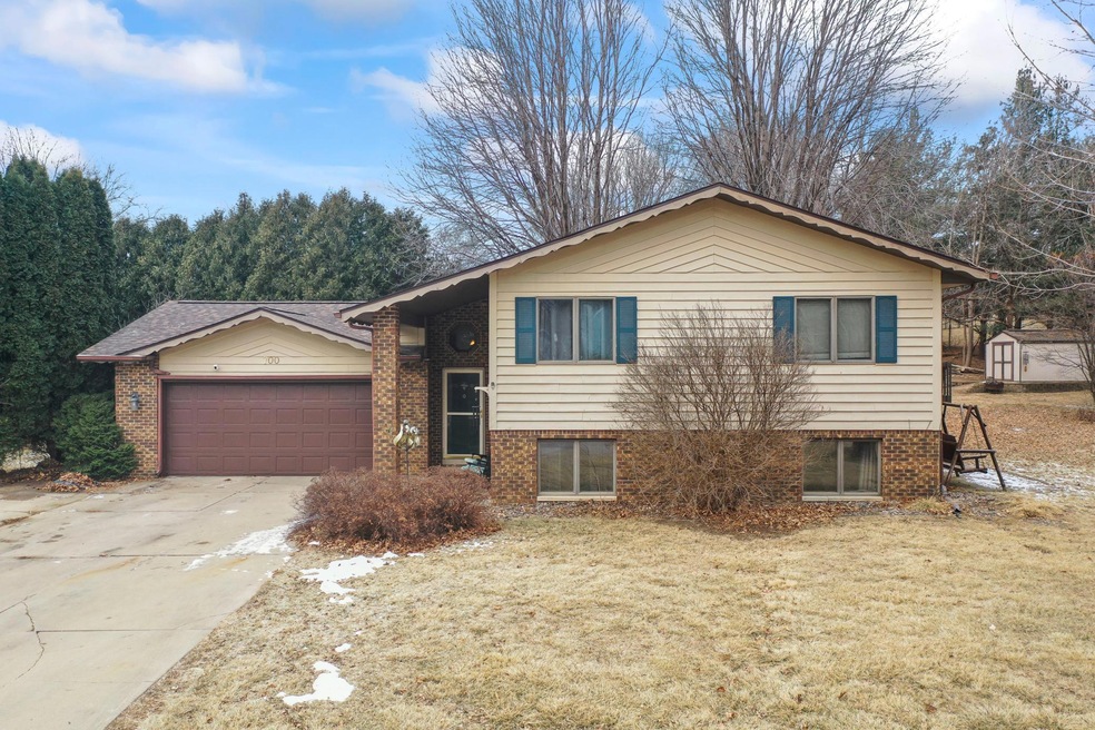 Sold $308,000 • Co-Listing Agent