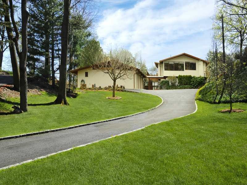 11 Watch Hill Dr, Greenwich, CT 06831 - photo 1