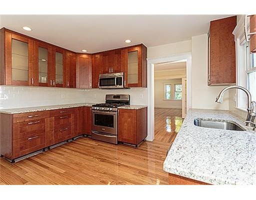 59 Sheridan Cir unit 1, Winchester, MA 01890 - photo 1