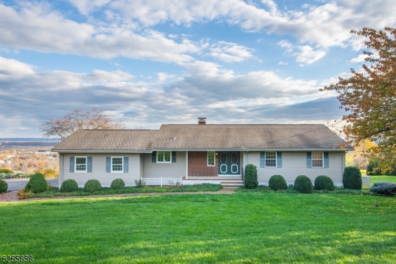 26 Britton Dr, Flemington, NJ 08822 - photo 1