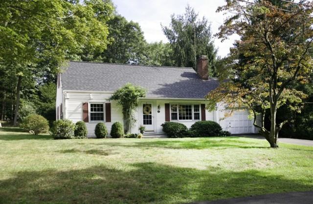 35 Hazel St, Darien, CT 06820 - photo 1