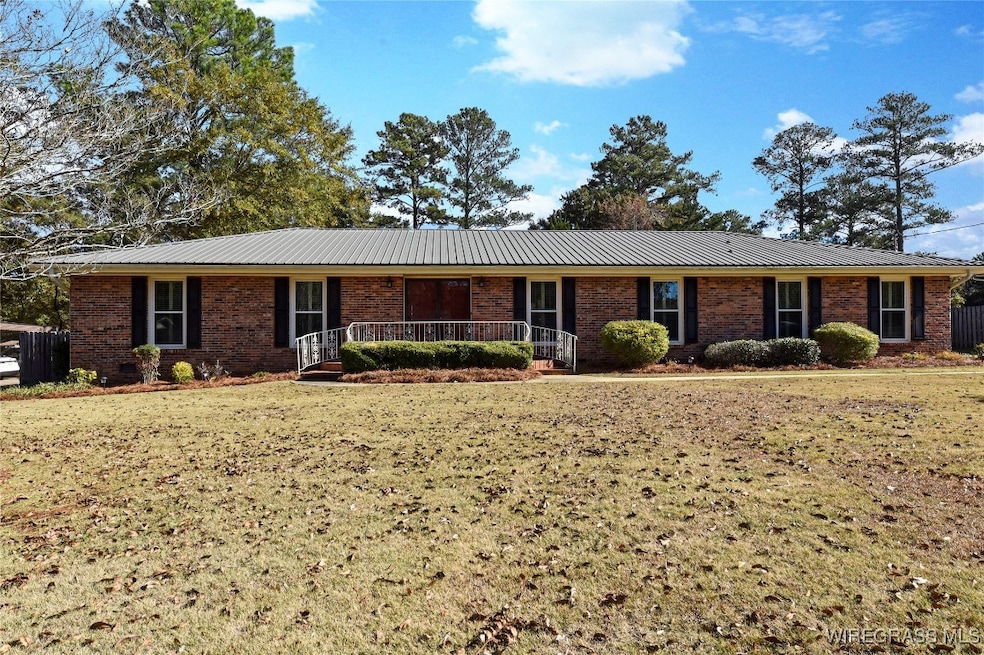 1904 Azure Dr, Dothan, AL 36303 - photo 1