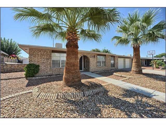 1928 Octubre Dr, El Paso, TX 79935 - photo 1