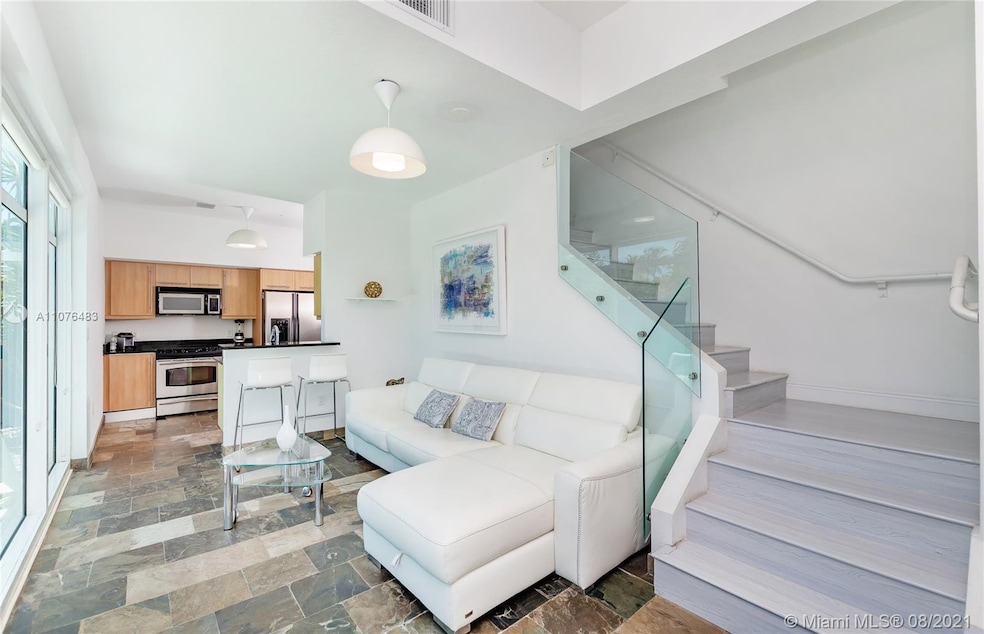 Sold $435,000 • Co-Listing Agent