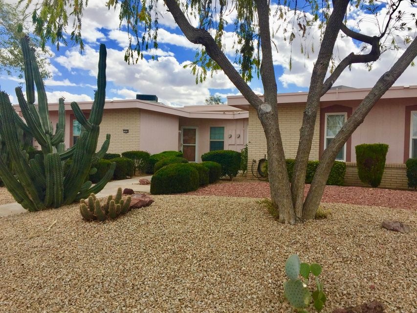 17434 N Boswell Blvd, Sun City, AZ 85373 - photo 1